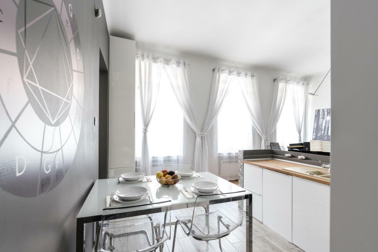 Elegant Apartment Budapest Bagian luar foto